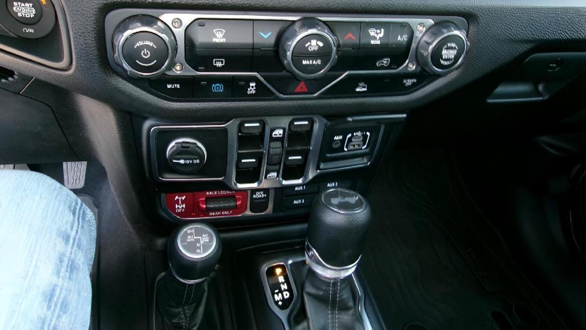 Used 2025 Jeep Wrangler Unlimited Sport S 4xe AWD/4WD image 12