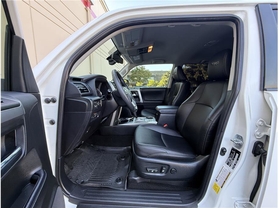 Used 2023 Toyota 4Runner TRD Sport w/ Technology Package RWD image 10