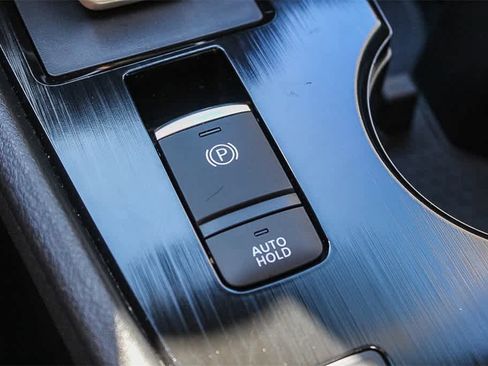 Used 2023 Nissan Rogue SV image 35