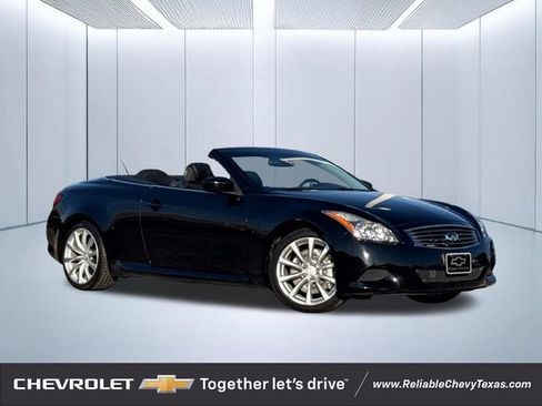 Used 2010 INFINITI G37 Convertible w/ Premium Pkg RWD image 1