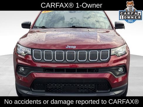 Used 2022 Jeep Compass Latitude image 3