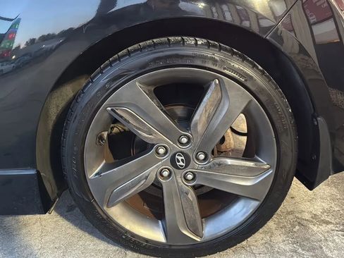 Used 2015 Hyundai Veloster Turbo image 26