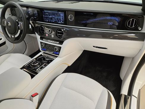 New 2025 Rolls-Royce Spectre Black Badge w/ Leather Finishing Pack image 22