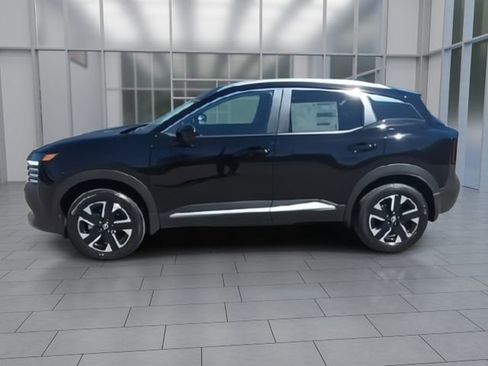 New 2026 Nissan Kicks SV w/ SV Premium Package AWD/4WD image 5