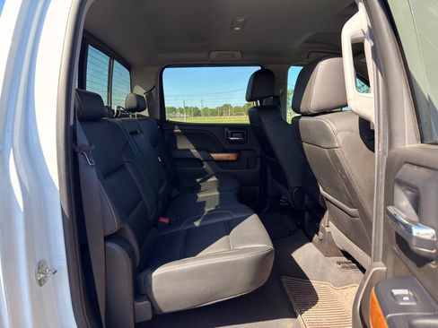Used 2019 Chevrolet Silverado 2500 LTZ w/ Duramax Plus Package AWD/4WD image 30