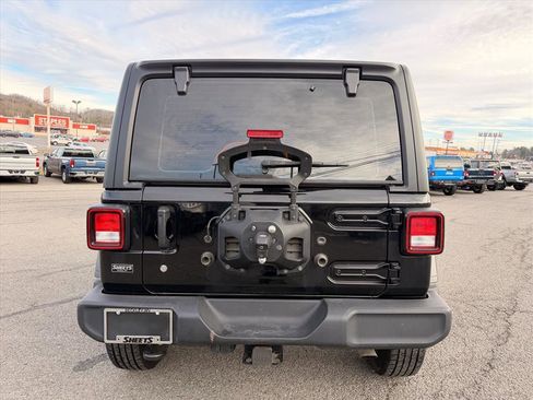 Used 2023 Jeep Wrangler Unlimited Sport image 5