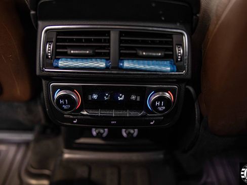 Used 2018 Audi Q7 3.0T Prestige w/ Prestige Package image 17