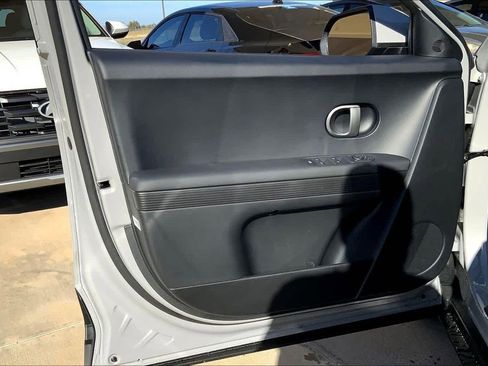 New 2026 Hyundai Ioniq 5 SE image 10