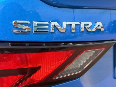 Used 2024 Nissan Sentra SR FWD image 11