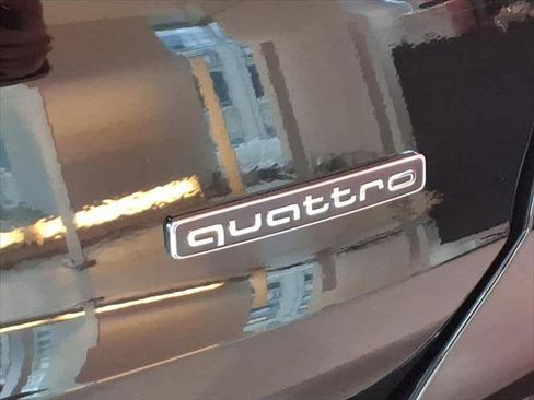 Certified 2025 Audi Q3 2.0T Premium image 19