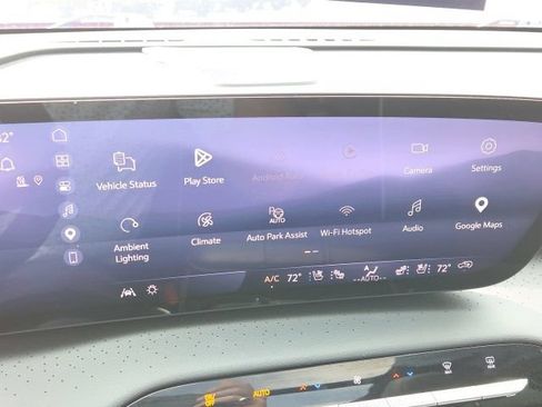 Used 2025 Buick Enclave Avenir w/ Super Cruise Package AWD/4WD image 36
