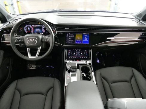 Used 2025 Audi Q7 3.0T Premium Plus w/ Premium Plus Package AWD/4WD image 9