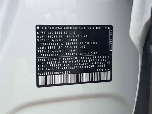 Used 2024 Volkswagen Tiguan S image 22