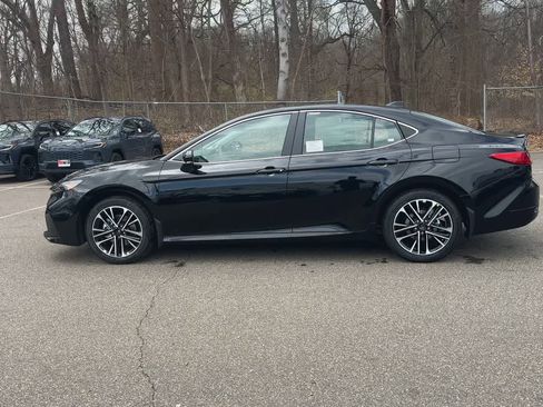 New 2026 Toyota Camry XLE w/ Premium Package AWD/4WD image 5
