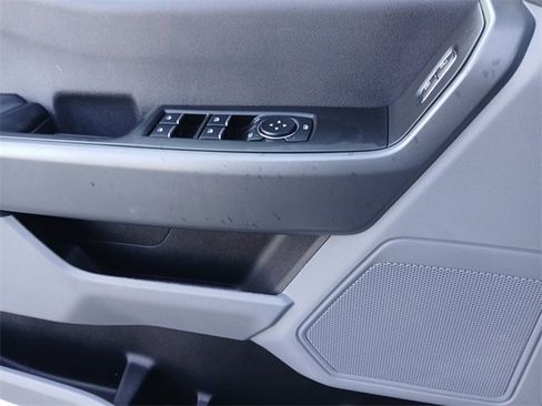 Used 2024 Ford F250 XLT w/ FX4 Off-Road Package image 17