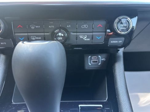 New 2026 Jeep Compass Limited AWD/4WD image 18