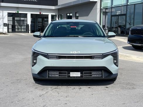 New 2026 Kia K4 LXS image 2