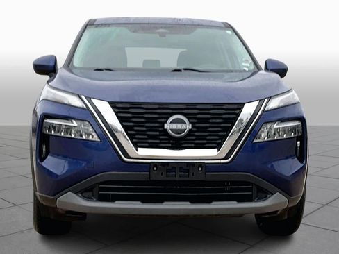 Used 2023 Nissan Rogue SV image 4