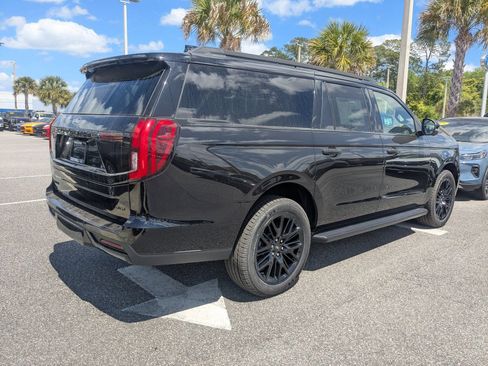 New 2026 Ford Expedition Max Platinum w/ Stealth Appearance Package AWD/4WD image 4