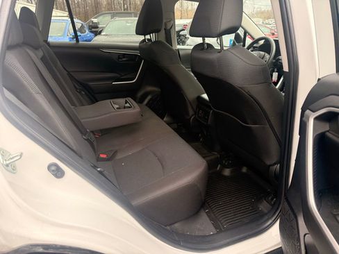 Used 2024 Toyota RAV4 LE image 19