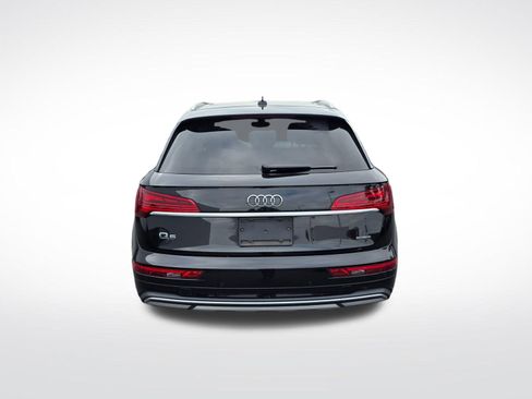 Used 2023 Audi Q5 2.0T Premium w/ Convenience Package image 6