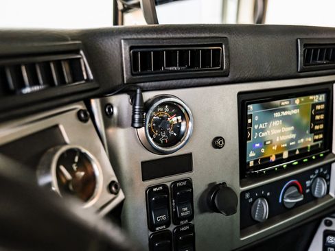 Used 2006 HUMMER H1 4-Door Wagon image 90