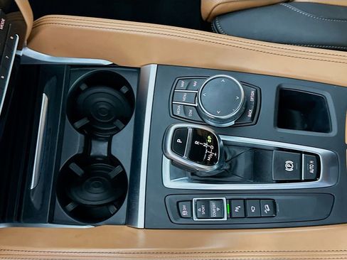 Used 2019 BMW X6 xDrive35i w/ M Sport Package image 17