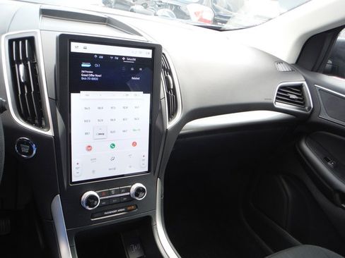 Used 2024 Ford Edge SE AWD/4WD image 19