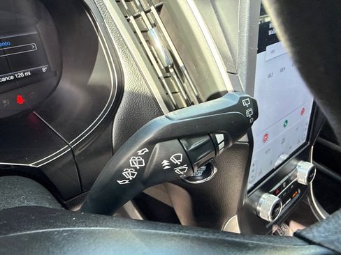 Used 2023 Ford Edge SEL w/ Convenience Package image 29