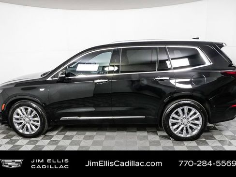 Used 2020 Cadillac XT6 Premium Luxury image 2