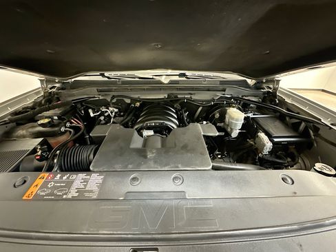 Used 2018 GMC Sierra 1500 SLT image 35