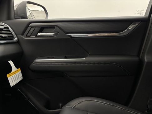 New 2026 GMC Acadia Elevation w/ Elevation Premium Package AWD/4WD image 44