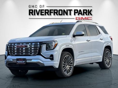 New 2026 GMC Terrain Denali w/ LPO, Floor Liner Package AWD/4WD image 7