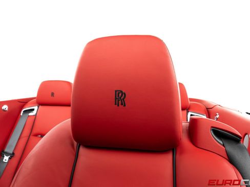 Used 2018 Rolls-Royce Dawn RWD image 42