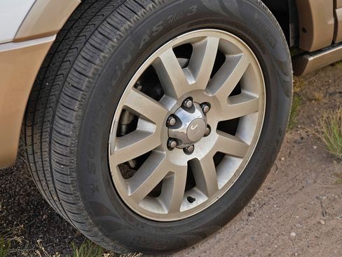 Used 2013 Ford Expedition EL King Ranch RWD image 14