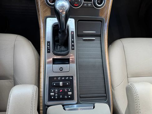 Used 2013 Land Rover Range Rover Sport HSE AWD/4WD image 16