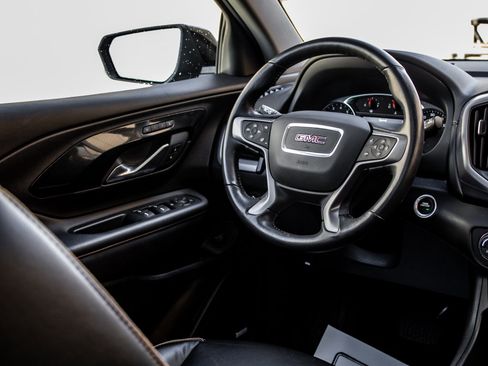 Used 2022 GMC Terrain AT4 w/ Infotainment Package II image 38