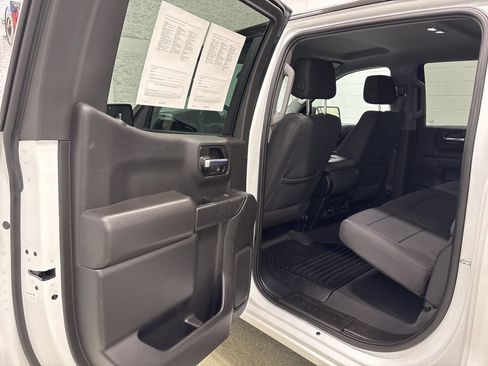 Used 2023 Chevrolet Silverado 1500 Custom AWD/4WD image 31