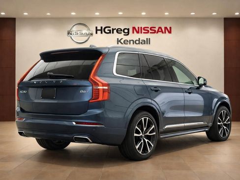 Used 2023 Volvo XC90 B6 Plus w/ Protection Package Premier AWD/4WD image 4