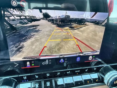 New 2026 GMC Canyon AT4 w/ Technology Plus Package image 16