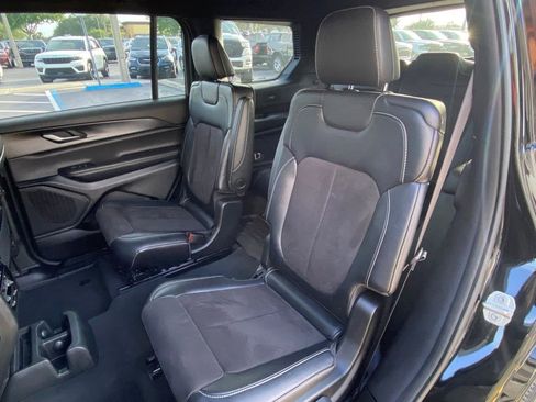 Used 2023 Jeep Grand Cherokee L Laredo RWD image 26