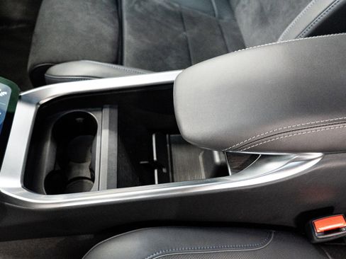 Used 2024 Lucid Air Sapphire image 27