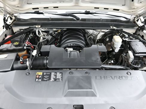 Used 2015 Chevrolet Suburban LTZ AWD/4WD image 8