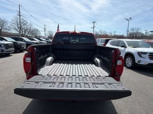 New 2026 GMC Canyon Denali AWD/4WD image 10