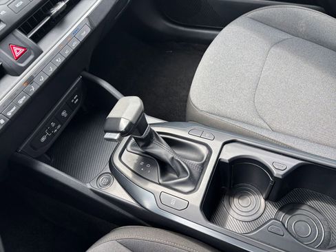 Used 2025 Kia K4 LXS image 40