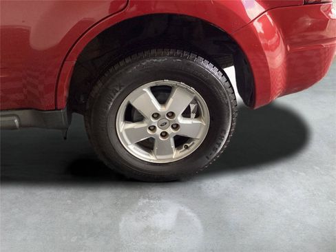 Used 2011 Ford Escape XLT FWD image 27