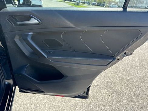 Used 2023 Volkswagen Tiguan SEL R-Line AWD/4WD image 16