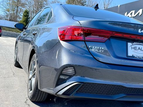 Used 2023 Kia Forte LXS image 9