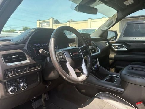 Used 2021 GMC Yukon SLT AWD/4WD image 37