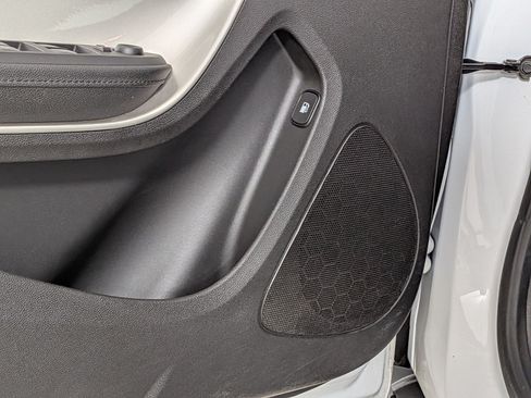 Used 2014 Chevrolet Volt FWD image 13